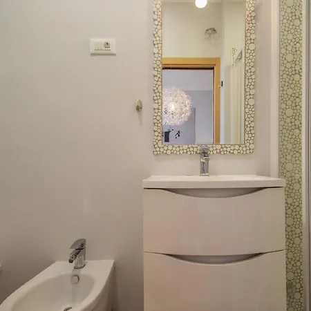 Apartment Ferienwohnung Fur 2 Personen Ca 25 Qm In Novigrad, Istrien Istrische Riviera - B61336