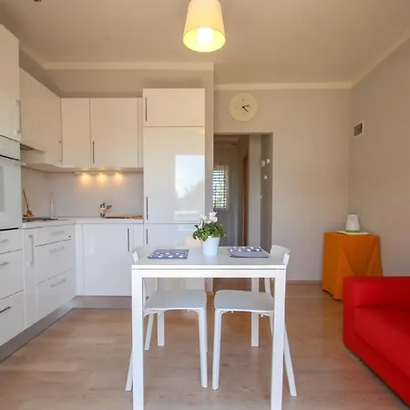 Apartment Ferienwohnung Fur 2 Personen Ca 25 Qm In Novigrad, Istrien Istrische Riviera - B61336 *