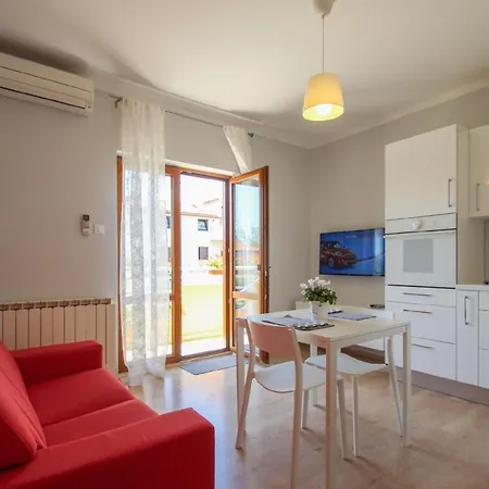 Ferienwohnung Fur 2 Personen Ca 25 Qm In Novigrad, Istrien Istrische Riviera - B61336